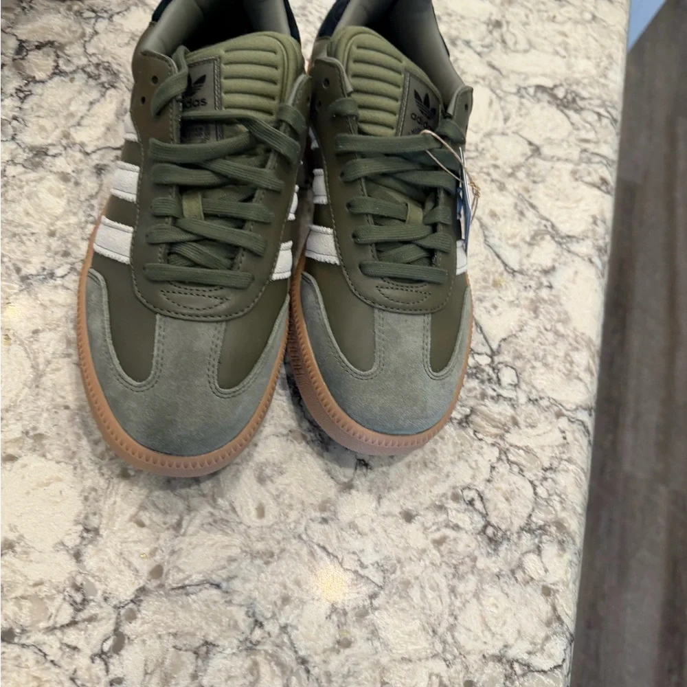 adidas Men’s Olive Green Samba XLG Classic Sneakers men’s size 10 W 11 - Picture 2 of 8